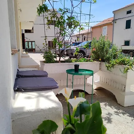 Apartment Placa *